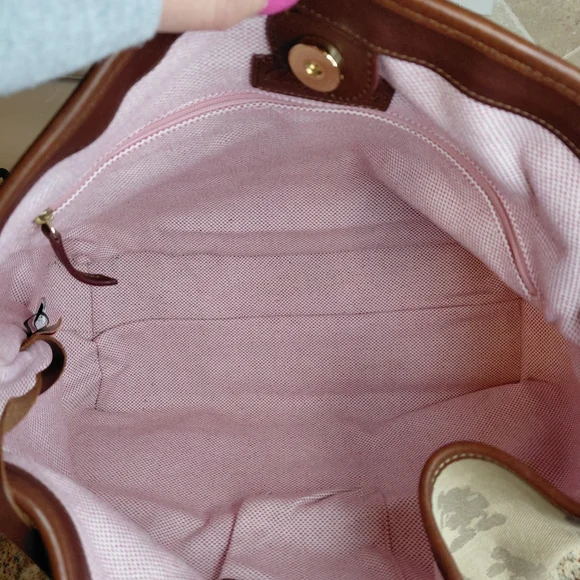 Dooney & Bourke Disney Parks Tonal Mickey Mouse Shoulder Bag - Champsac - Picture 7 of 15